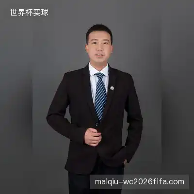 潘霖柠